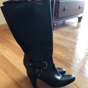 Life stride leather boots
